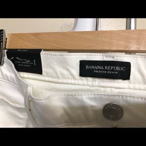 Banana Republic Skinny White Jeans 👖